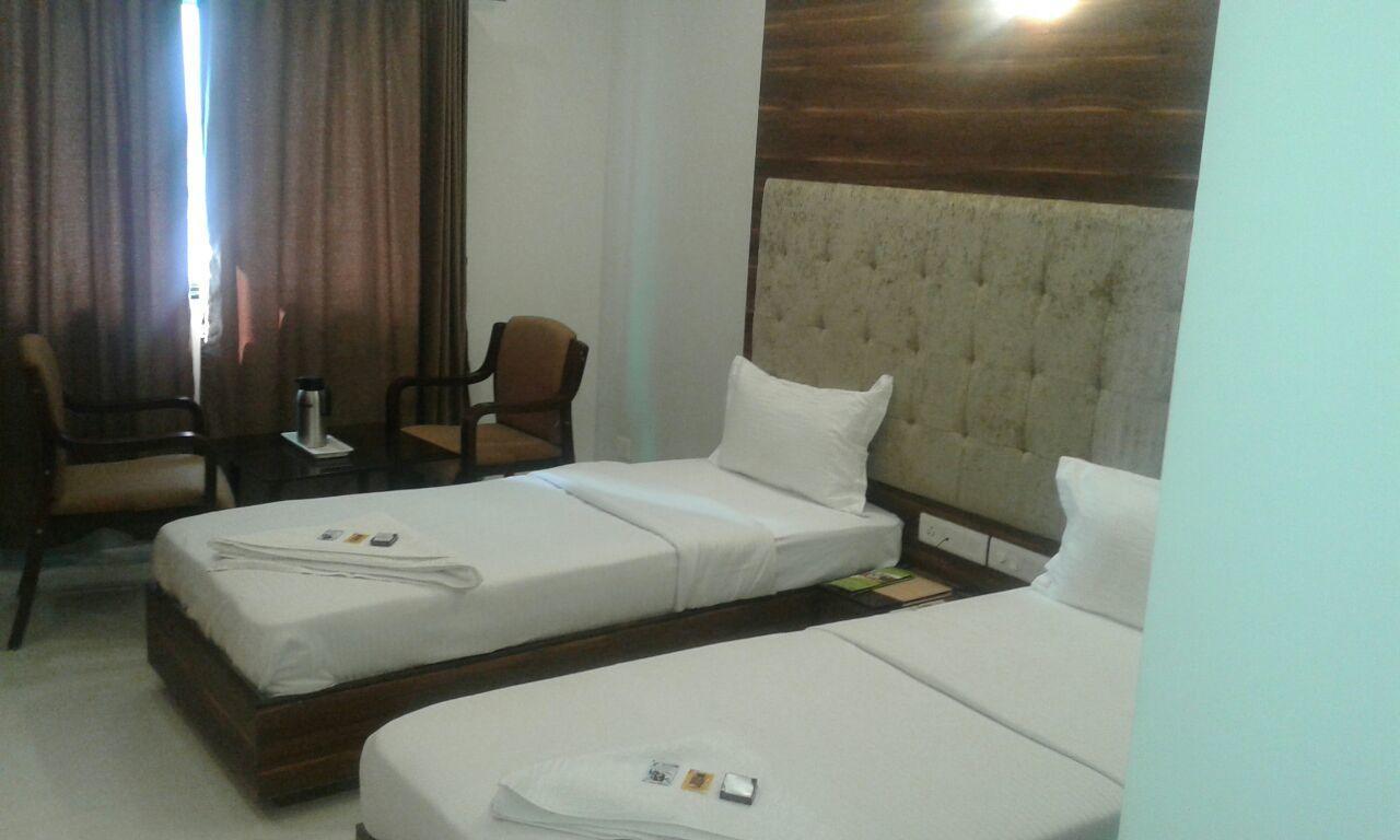 Hotel Comfort Bharuch Kültér fotó