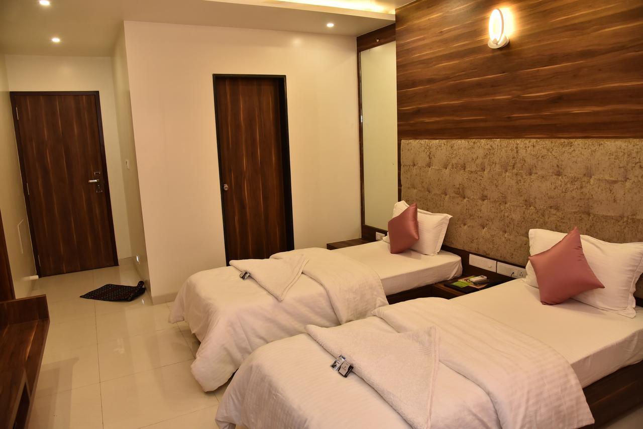 Hotel Comfort Bharuch Kültér fotó