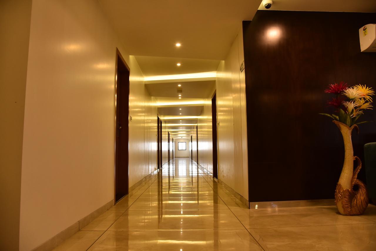 Hotel Comfort Bharuch Kültér fotó